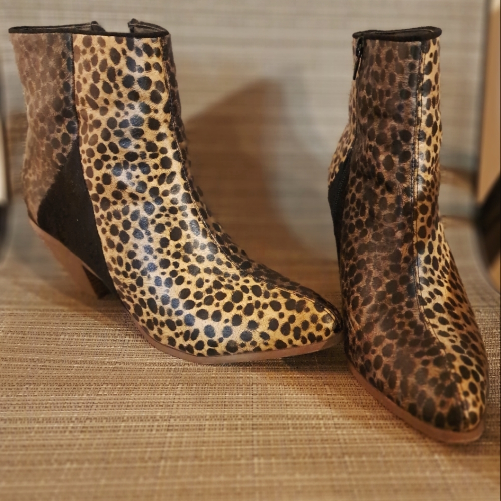 Size 10 leopard print booties